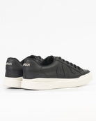 Tenis negros para vestir casual